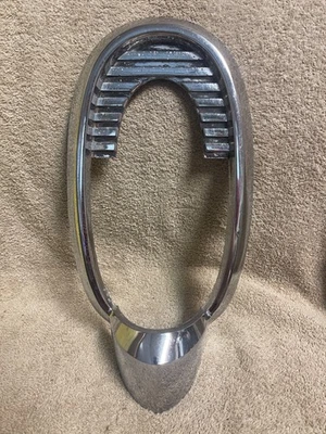 FORD FDT-13449-B 1956 MERCURY MONTCLAIR CROMO LUZ TRASERA BISEL USADO Foto 1 de 4