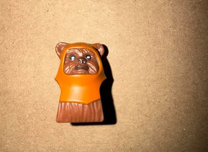 LEGO Star Wars Ewok Minifigura Cabeza con Capucha Naranja con Costuras Marrón Rojizo Foto 1 de 1