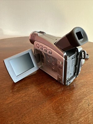 Videocámara digital Canon NTSC ZR85 Mini DV LEER DESCRIPCIÓN Foto 1 de 4