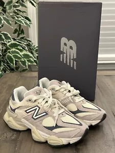 New Balance Unisex US M4/W5,5 9060 hellbeige/grau Schuhe Stil #U9060EEB - Bild 1 von 15