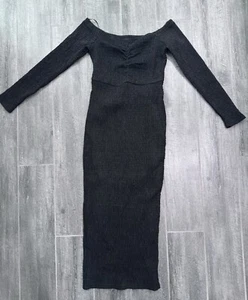 VICI Terryn Off The Shoulder Smocked Midi Dress Size Small Bodycon - Picture 1 of 6