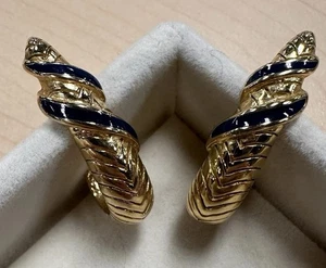 Vintage Trifari Earrings Pierced Navy Blue Polished Gold Tone Classic Preppy - Picture 1 of 8