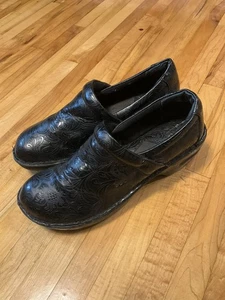 BOC Born Concept Damenschuhe 10 M Clogs Pantoletten Slipper schwarz Paisley-Design - Bild 1 von 6