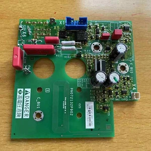 Scheda driver inverter Schneider 1 pz usata PN072132P902 consegna veloce - Foto 1 di 4