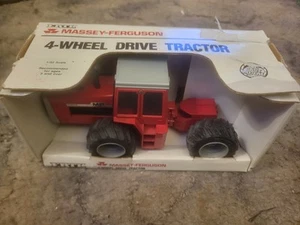 Ertl Massey-Ferguson 4900 Allradtraktor Maßstab 1:32 Neu in Box - Bild 1 von 6