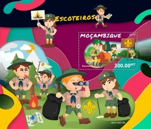 Mozambique - 2019 Boy Scouts & Girl Scouts - Stamp Souvenir Sheet - MOZ190210b - Picture 1 of 1