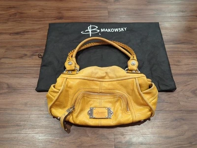 Bolso de mano B. Makowsky amarillo de cuero suave para mujer con bolso Foto 1 de 4