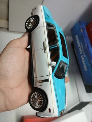 1:122 Scale Rolls-Royce Phantom Diecast Vehicle Model Car Toy Rgb LED And Horn - Image 1 of 4