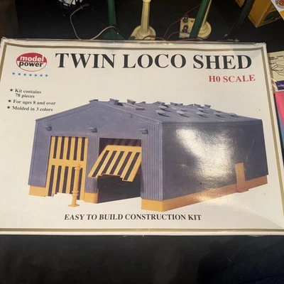 Model Power HO Scale Twin Loco Shed Model Construction Kit No. 611 (Sealed) - Image 1 of 4