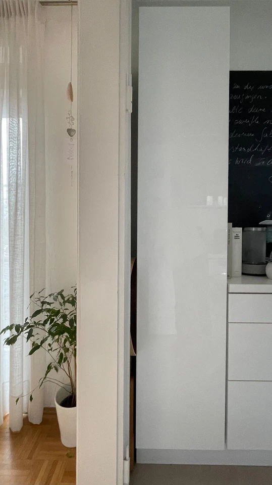 Faktum Hochglanztüre weiß  - Bild 1 von 1