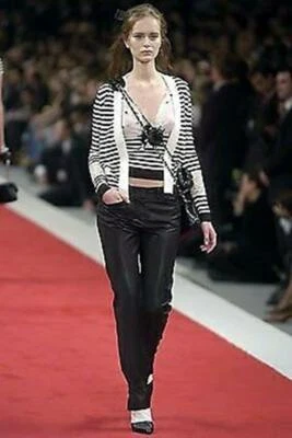 NUEVO CHANEL Negro 100% Lana Brillante Pantalones Acanalados Tobillo Logo Pantalones 38 6 Foto 1 de 4