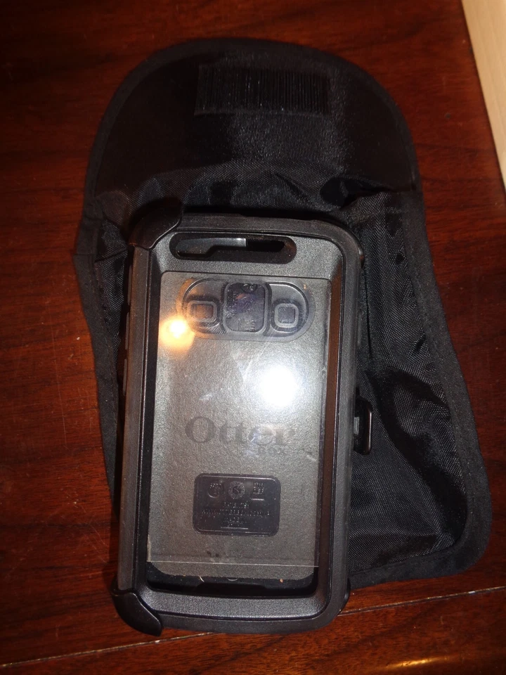 Otterbox Case 6930 A, with belt clip, for Samsung Phone - Image 1 of 1