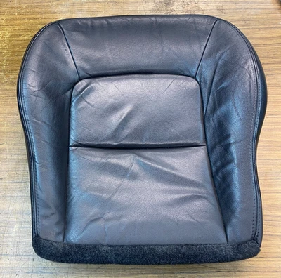 Base de assento Ford Falcon BF Fairmont Ghia espuma + capa terno frontal destro ou LHS - Imagem 1 de 4