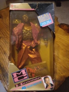 MC Hammer Figure with additional Clothes - Picture 1 of 6