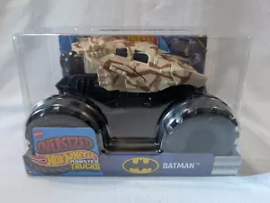 Hot Wheels BATMAN Camouflage Tumbler 1:24 Oversized Monster Truck Die-cast -New! - Picture 1 of 6