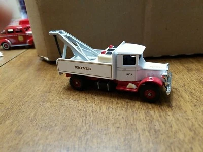 CORGI FIRE heroes 1934 mack tow truck  2002  recovery vehicle  - Image 1 of 4