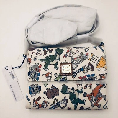 Bolso Bandolera Dooney & Bourke Toy Story 4 Disney Woodie Jessie Buzz Rex Slinky Foto 1 de 4