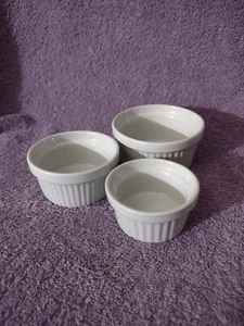 Set of 3 Ramekins White Ribbed 2.5" - 3" Diameter Pier One - Picture 1 of 7