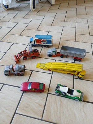 MATCHBOX KING SIZE LOT CAMIONS + REMORQUES + ENGIN DE TP + VOITURES - Photo 1/3