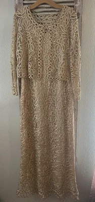 B16 Soulmates Dress Womens Sz 8? Lace Gold Beaded 2 Piece Evening Formal Gown - Image 1 of 4