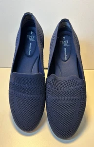 TIME AND TRU Memory Foam Women's Flat Comfort Shoes Size 9 Navy Blue Poyntelle - Picture 1 of 8