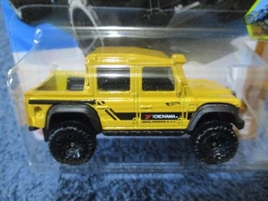 HOT WHEELS 2025 DIRT SET, '15 LAND ROVER DEFENDER DOUBLE CAB. #10/10 - Picture 1 of 2