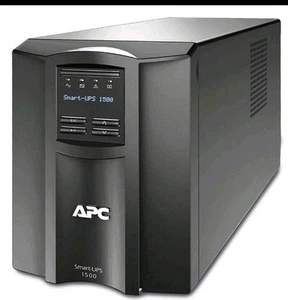 APC SMT1500C Smart-UPS 1500VA 120V Unterbrechungsfreie Stromversorgung mit SmartConnect - Bild 1 von 3
