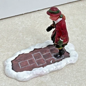 Colección Lemax Village 2003 vintage recreo pausa niña jugando rayuela LE17 - Imagen 1 de 7