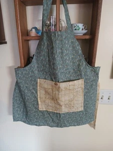 Nuevo Delantal Babero Completo Bolsillos Estampado Floral Aprox 31" Cintura, 26" Largo Hecho a Mano - Imagen 1 de 4