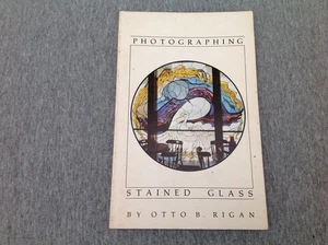 1983 Photographing Stained Glass Softcover - Foto 1 di 12