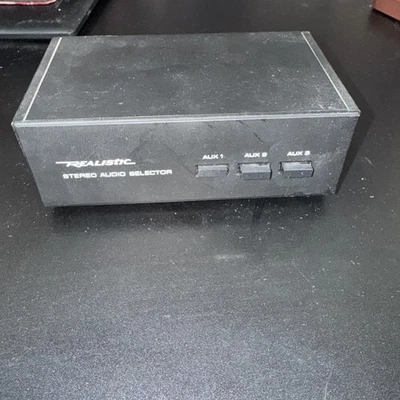 VINTAGE Radio Shack Realistic Stereo Audio Selector Cat No 42-2110 - Image 1 of 4