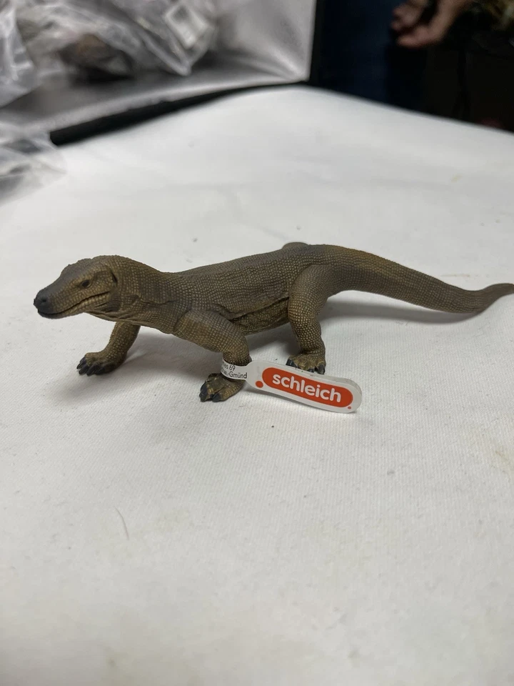 Schleich 14826 Komodo dragon model plastic toy figure Komodo dragons reptile toy - Image 1 of 2