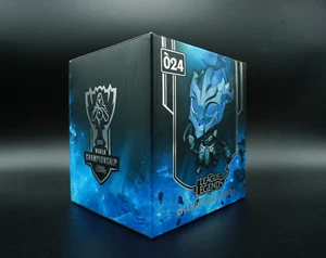 NIB League of Legends 2015 World Championship Thresh Collectible Figure No. 024 - Picture 1 of 11