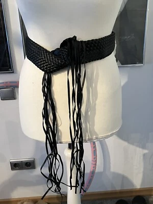 H&M FLECHTGÜRTEL MIT FRANSEN VEGANES LEDER 🖤SCHWARZ 🖤90cm  OHNE FRANSEN/5,5cm - Bild 1 von 3