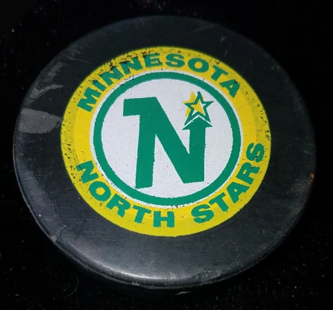 MINNESOTA NORTH STARS OLD  STAMPED MADE IN CANADA NHL OFFICIAL HOCKEY PUCK RARE Cover