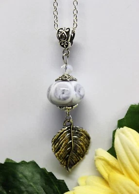 Vetro Gioielli Argento Ciondolo Collana Lampwork Perla Foglia Autunno Vintage # - Immagine 1 di 3