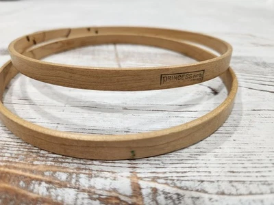 VINTAGE PRINCESS 6 INCH ROUND BOW SPRING WOOD EMBROIDERY HOOP Non Felt - Image 1 of 4