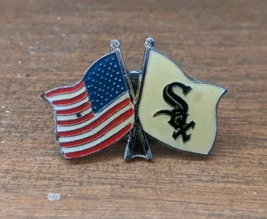 Vintage MLB Chicago White Sox amerikanische Flagge Hut Revers Emaille Pin - Bild 1 von 2