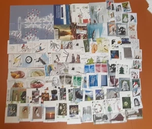 SLOVENIA 100 different used stamps and blocks Lot 4 - Picture 1 of 1