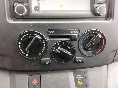 Temperature Control Sv With Rear Defrost Fits 13-21 NV200 3058502 - Image 1 of 4