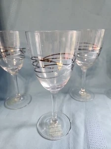 VTG 4 WEST ELM PIER 1 HANDBLOWN SILVER Swirl WINE GLASSES SOME TAGS BARWARE - Picture 1 of 9