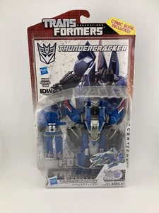 Hasbro Transformers Generations Thundercracker Actionfigur mit IDW Comic - Bild 1 von 2