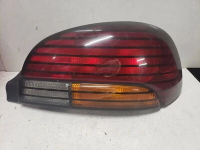 1997 Pontiac grand am rh tail light tail  OEM - Изображение 1 из 4