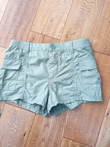 H&M NEW Girls Green Khaki Shorts Size 10-11 Yrs - Picture 1 of 6