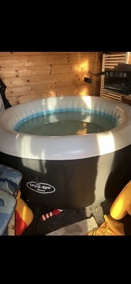 Whirlpool Bestway Lay-Z-Miami komplett Set ca 3 Jahre alt - Bild 1 von 3