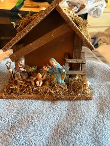 Vintage Italian Nativity Scene Wooden Manger Set - Picture 1 of 7