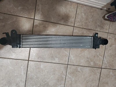Chevrolet Equinox 2018-2021 1,5 L, 2018-2023 GMC TERRAIN Intercooler OEM T72721C Foto 1 de 4