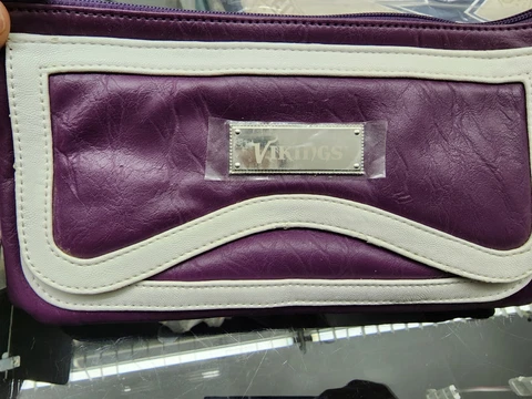 Minnesota Vikings NFL Crossbody Purse (20 count) Cover