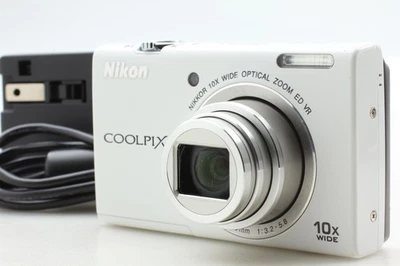 [Near MINT] Nikon Coolpix S6200 White 16.0MP 10x Digital Camera From JAPAN - Image 1 of 4