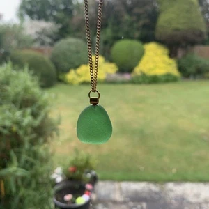 Suffolk Southwold Green Sea Glass Necklace & pendant 18-inch gold plated  - Picture 1 of 3